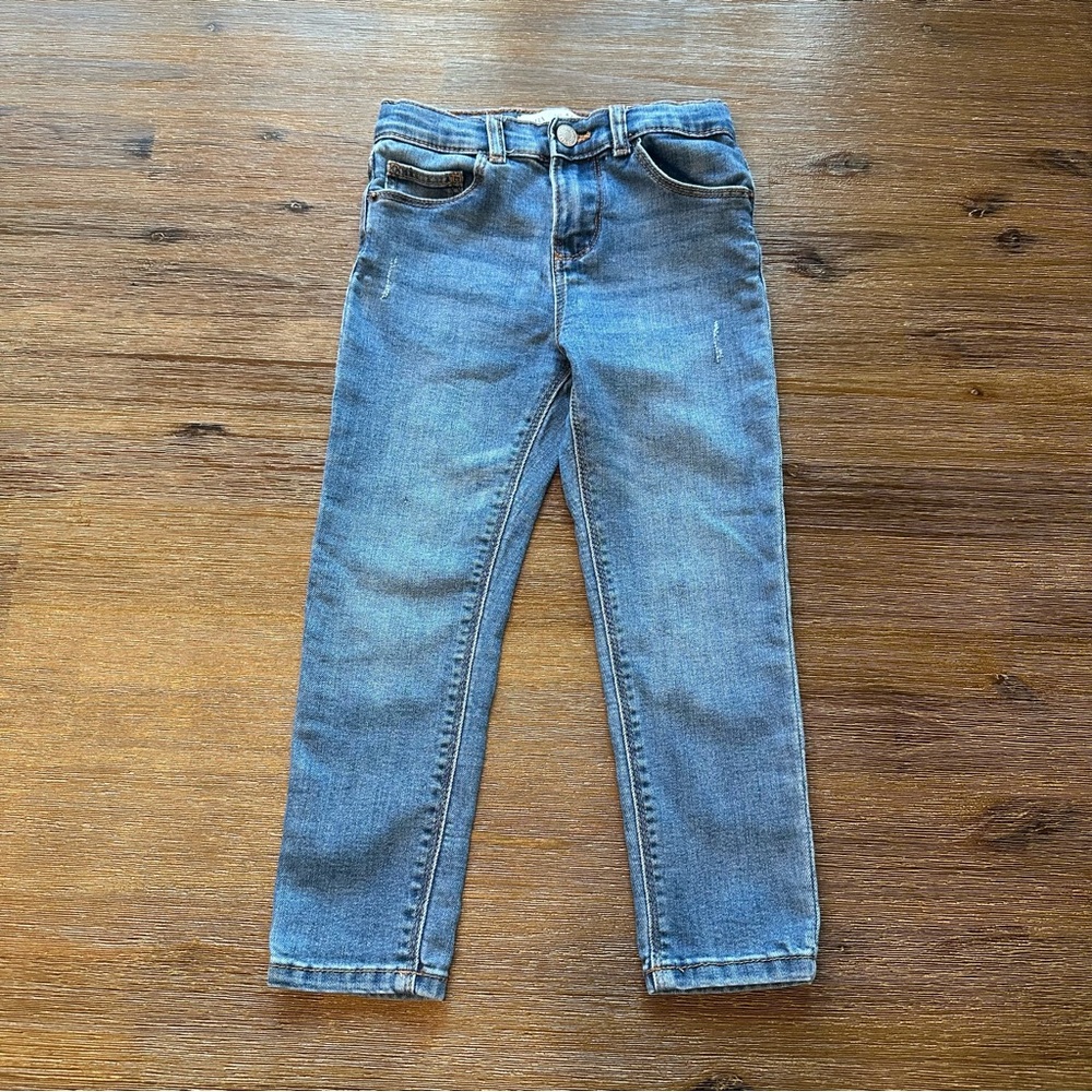 3/27$ Zara Girls Blue Jeans size 4-5 years